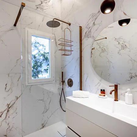 Station Aparthotel 3*